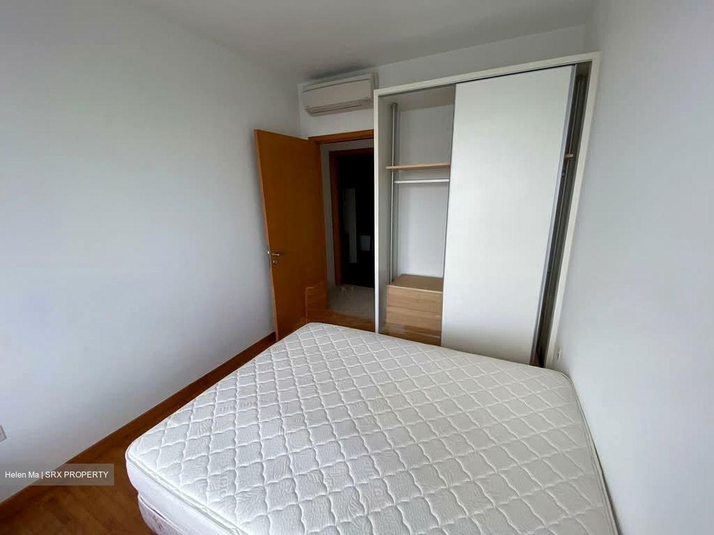 Centro Residences (D20), Condominium #568294441
